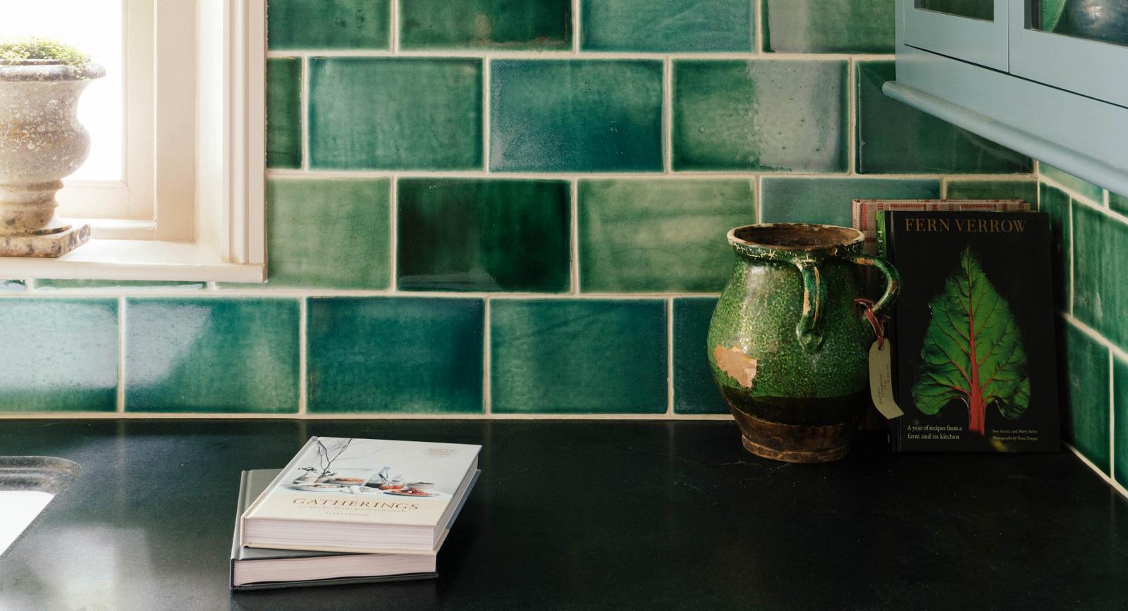 emerald green kitchen wall tiles